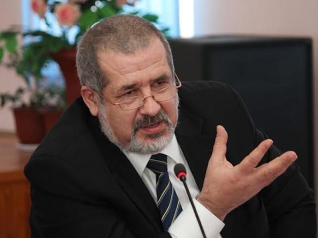 Члена Меджлиса не выпустили из Крыма, — Чубаров