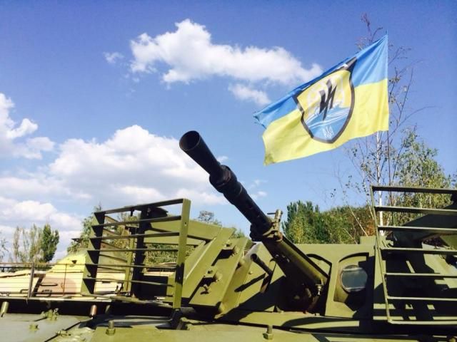 Боевики обстреляли два блокпоста в Мариуполе, — "Азов" Боевики обстреляли два блокпоста в Мариуполе, — "Азов"