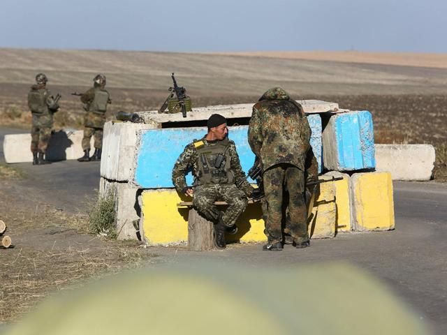 Маріуполь оберігають ЗСУ, Нацгвардія, прикордонники і добровольчі батальйони (Фото)