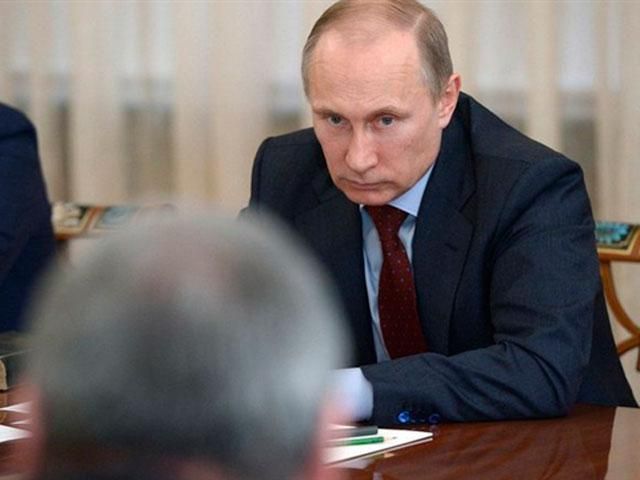 Путін обговорив з Радбезом свій “мирний план” для України