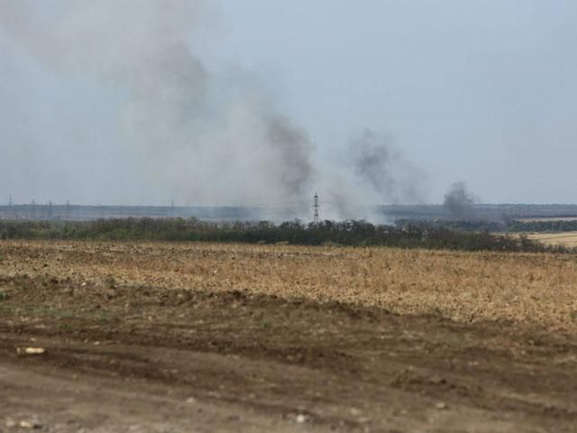 Терористи з мінометів обстрілюють Талаківку під Маріуполем Терористи з мінометів обстрілюють Талаківку під Маріуполем