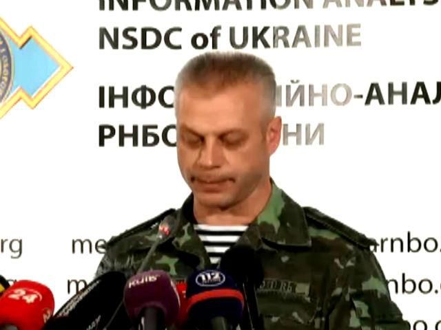 В СНБО не знают, что привезли россияне под видом “гуманитарки” В СНБО не знают, что привезли россияне под видом “гуманитарки”