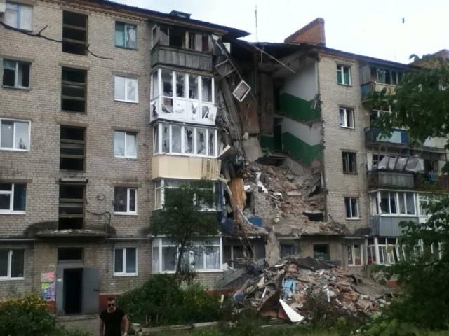 Между Краматорском и Славянском силы АТО уничтожили 30 боеприпасов Между Краматорском и Славянском силы АТО уничтожили 30 боеприпасов