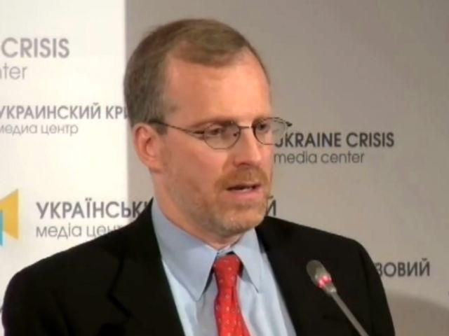 Україна має шанс отримати зброю від США – все залежить від рішення Конгресу, — експерт Україна має шанс отримати зброю від США – все залежить від рішення Конгресу, — експерт