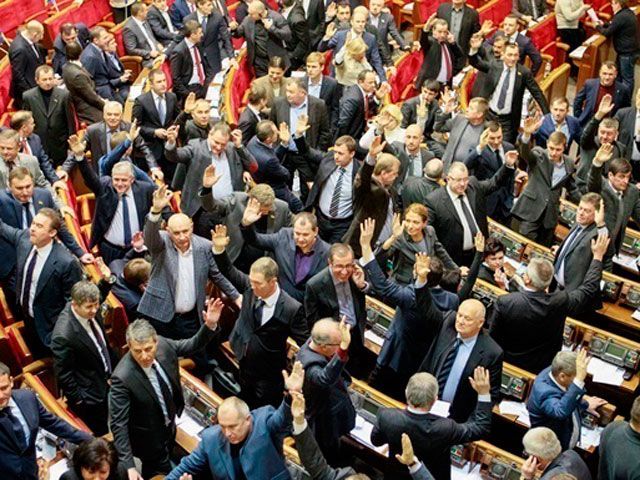 На вибори балотуються 55 депутатів, які голосували за "диктаторські закони", — "ЧЕСНО" На вибори балотуються 55 депутатів, які голосували за "диктаторські закони", — "ЧЕСНО"