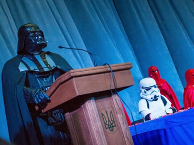 ЦВК зареєструвала кандидатами на вибори Дарта Вейдера, Степана Чубакку та Магістра Йоду ЦВК зареєструвала кандидатами на вибори Дарта Вейдера, Степана Чубакку та Магістра Йоду