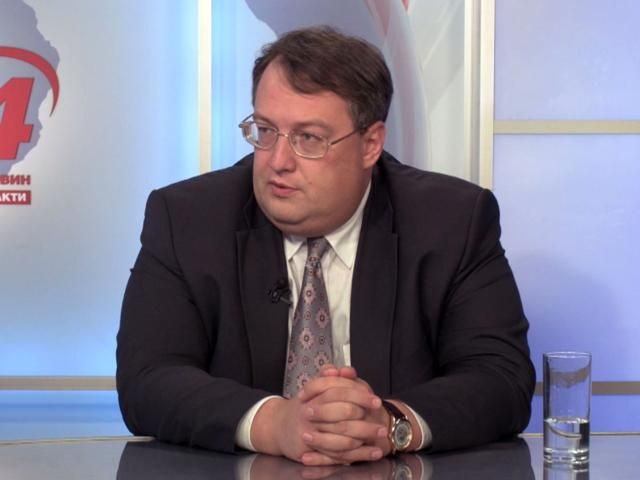 Комбати йдуть до ВР, щоб проконтролювати зміни до нормативної бази, — Геращенко Комбати йдуть до ВР, щоб проконтролювати зміни до нормативної бази, — Геращенко