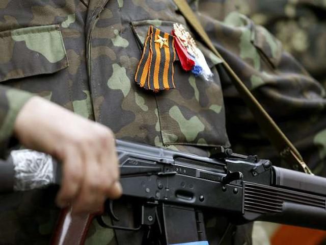 Бойовики заборонили вузькопрофільним медикам виїжджати з Донецька