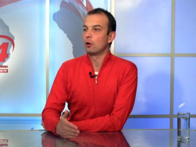 Закон заставляет чиновников времен Януковича или причастных к КГБ покинуть должности, — Соболев Закон заставляет чиновников времен Януковича или причастных к КГБ покинуть должности, — Соболев