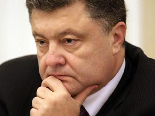 Мы должны быть благодарны волонтерам, — Порошенко