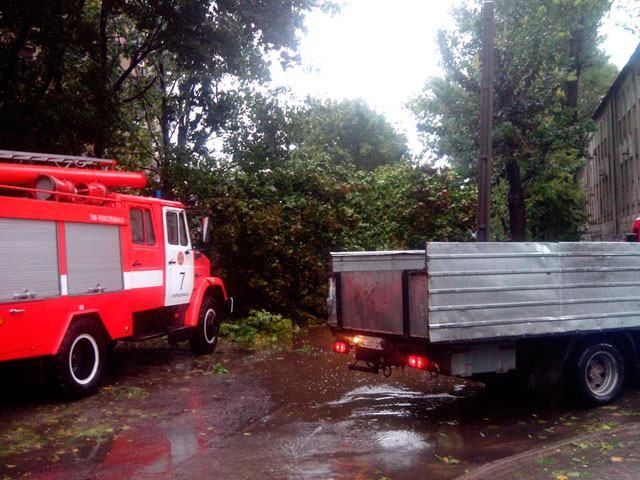 Негода знеструмила 608 населених пунктів в Україні, — ДСНС Негода знеструмила 608 населених пунктів в Україні, — ДСНС