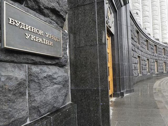 Кабмін пропонує РНБО затвердити санкції щодо 1200 осіб і компаній з РФ