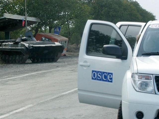 Украинцы, группа ОБСЕ и 76 российских военных начали мониторить перемирие, — штаб АТО Украинцы, группа ОБСЕ и 76 российских военных начали мониторить перемирие, — штаб АТО