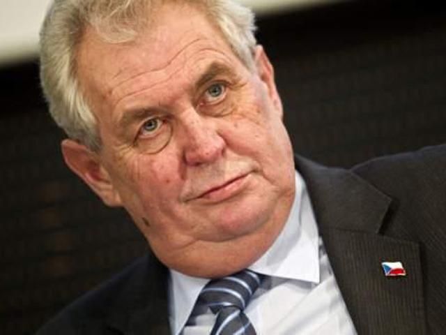 Президент Чехии призвал отменить санкции против РФ Президент Чехии призвал отменить санкции против РФ