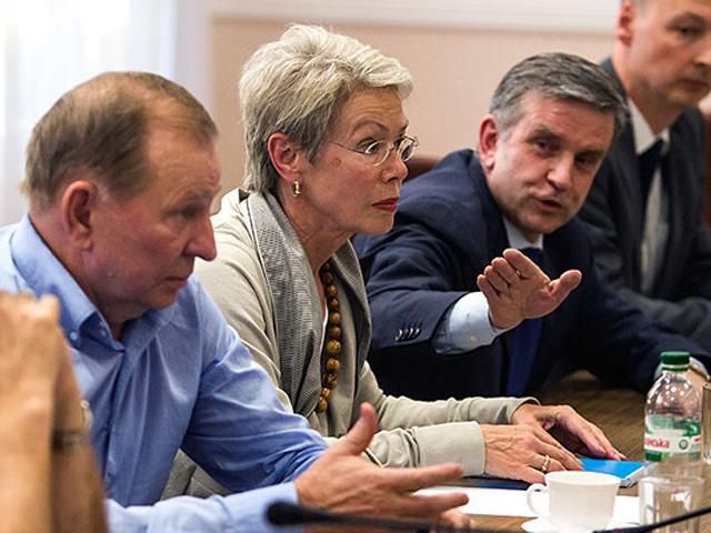 Терористи готуються до чергових переговорів у Мінську Терористи готуються до чергових переговорів у Мінську