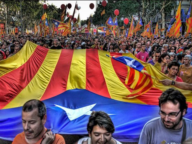 Уже и Каталония объявила о референдуме