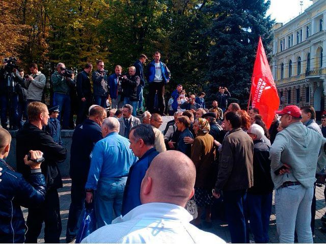 У Харкові відпустили близько десятка учасників антиукраїнського мітингу