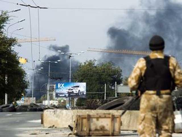 Всю ночь в Донецке стреляли: уничтожены жилые дома Всю ночь в Донецке стреляли: уничтожены жилые дома