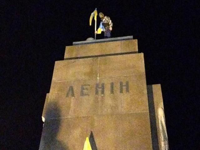 Харьковская милиция закрыла производство против сносителей Ленина