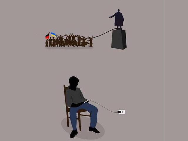 Падіння головного Леніна країни викликало хвилю мемів у соцмережах (Фото)
