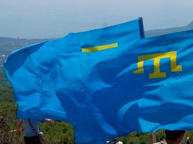 К дому похищенных крымских татар съехались люди со всех регионов полуострова