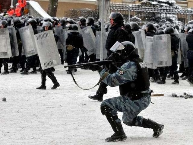 Суд залишив під вартою "беркутівця", якого підозрюють у розстрілі Майдану Суд залишив під вартою "беркутівця", якого підозрюють у розстрілі Майдану