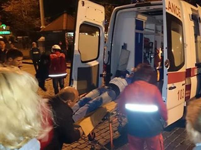 Нові сутички у Харкові між "ультрас" і любителями Леніна у фотографіях Нові сутички у Харкові між "ультрас" і любителями Леніна у фотографіях