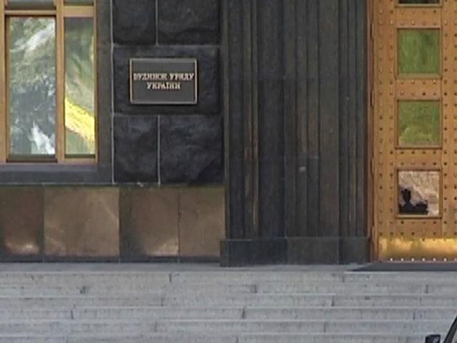 Сегодня правительство рассмотрит усиление соцзащиты участников АТО и переселенцев Сегодня правительство рассмотрит усиление соцзащиты участников АТО и переселенцев