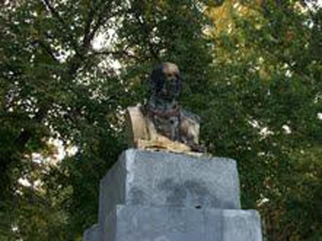 У Сєвєродонецьку ліквідували Леніна У Сєвєродонецьку ліквідували Леніна