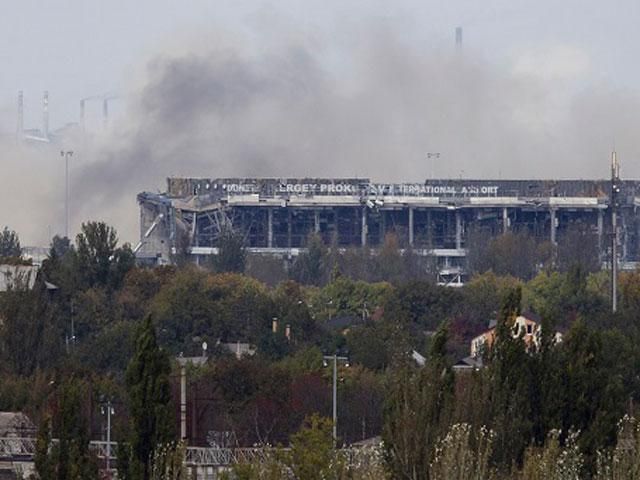 Терористи стягнули під аеропорт Донецька артилерію та підрозділ безпілотників