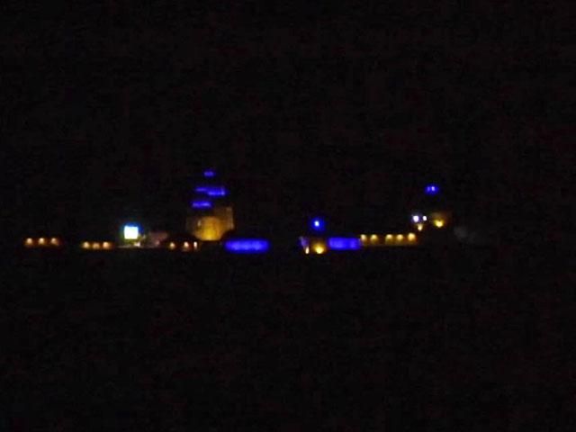 Запорізька Січ засяяла жовто-блакитним світлом Запорізька Січ засяяла жовто-блакитним світлом