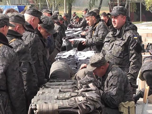 Правительство обещает до 10 октября подготовить армию к зиме, эксперты скептичны Правительство обещает до 10 октября подготовить армию к зиме, эксперты скептичны