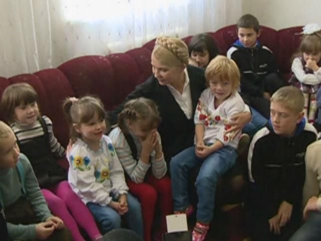 Тимошенко посетила детей, которых ранее незаконно хотели вывезти в РФ