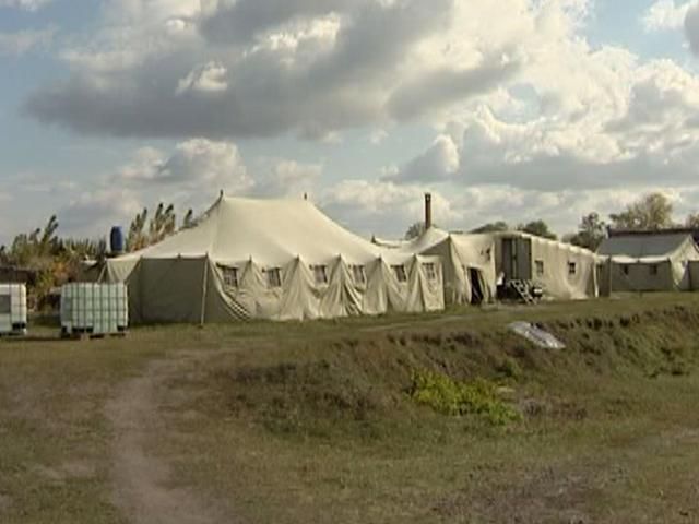 На Харківщині медики проходять військовий вишкіл (Відео) На Харківщині медики проходять військовий вишкіл (Відео)