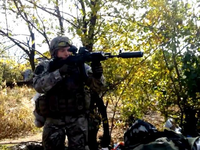 З’явилось відео, на якому видно, як терористи атакують Нікішине З’явилось відео, на якому видно, як терористи атакують Нікішине