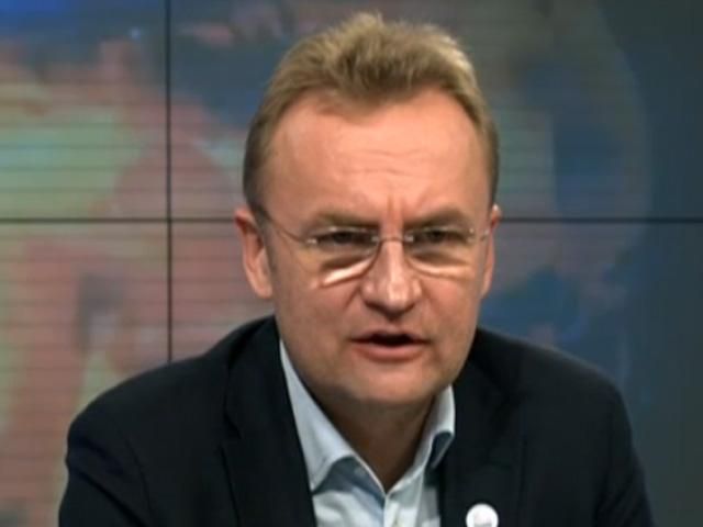 Солдаты шли воевать голые, — Садовый Солдаты шли воевать голые, — Садовый