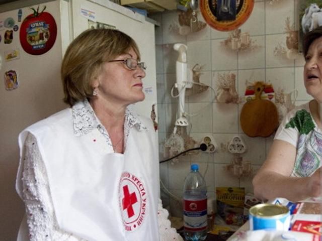 За последние 3 месяца в Красный крест поступила 21 тысяча обращений с зоны АТО