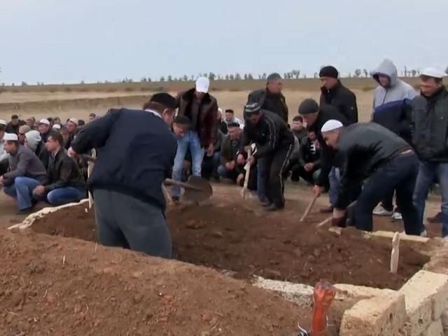 В Саках поховали Едема Асанова (Відео)