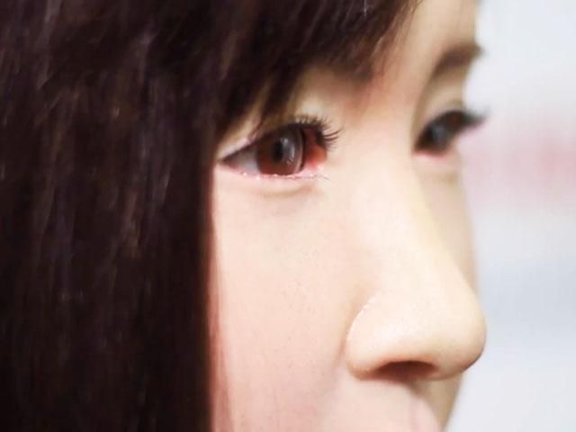 Жінка-андроїд Toshiba вміє спілкуватися на мові жестів та імітувати емоції Жінка-андроїд Toshiba вміє спілкуватися на мові жестів та імітувати емоції