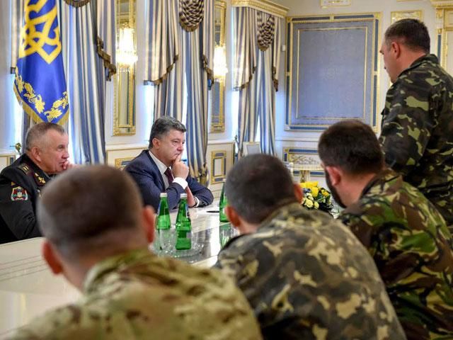 Порошенко візьме до 14-ї бригади героїв із розформованої 51-ї Порошенко візьме до 14-ї бригади героїв із розформованої 51-ї