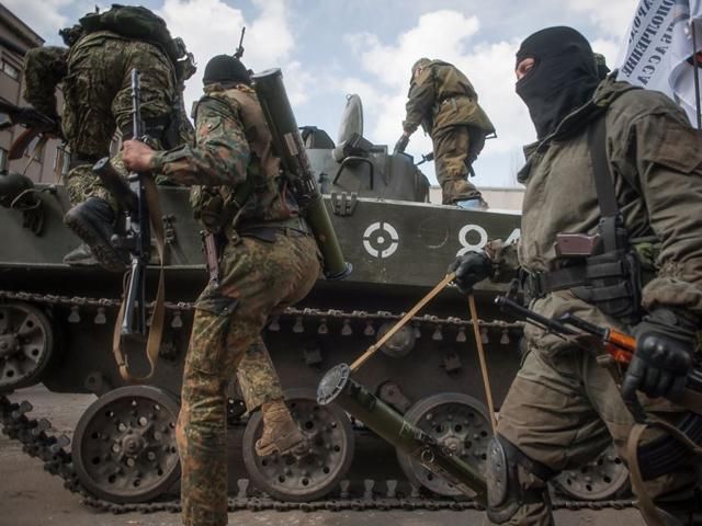 Терористи проводять ротацію, з Криму перекидають техніку, — РНБО