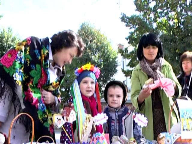 У Вінниці вихованці дитсадка зібрали 9 тисяч для лікування бійців АТО У Вінниці вихованці дитсадка зібрали 9 тисяч для лікування бійців АТО