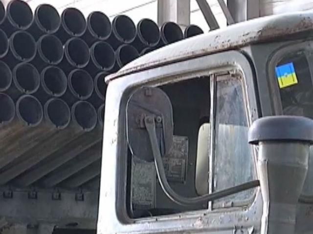 В Николаеве взялись бронировать систему залпового огня "Град" В Николаеве взялись бронировать систему залпового огня "Град"