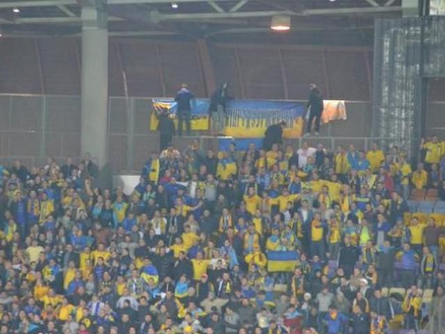 В Беларуси арестовали 8 украинских болельщиков, четырех отпустили, — МИД В Беларуси арестовали 8 украинских болельщиков, четырех отпустили, — МИД