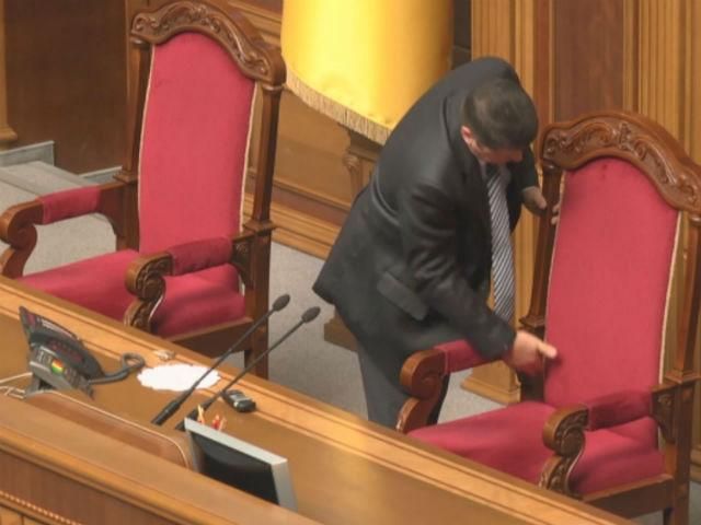 Мін’юст готується до виконання закону про очищення влади Мін’юст готується до виконання закону про очищення влади