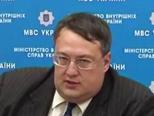 МВД уже фиксирует подкуп избирателей и нападения на агитаторов, — Геращенко