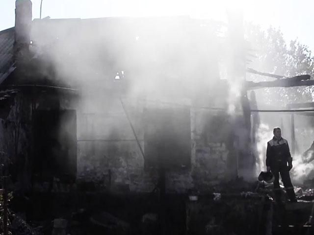 Внаслідок обстрілів у Донецьку зруйновано чимало житлових будівель (Відео) Внаслідок обстрілів у Донецьку зруйновано чимало житлових будівель (Відео)