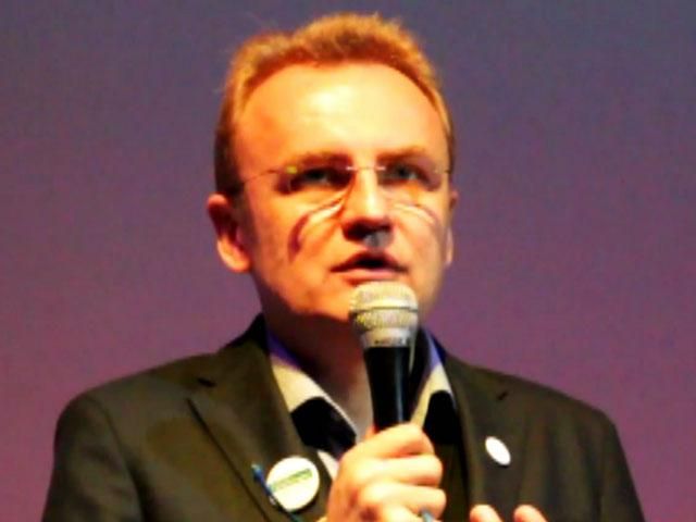 Мер Львова відвідав Одесу та завітав на "Привоз" Мер Львова відвідав Одесу та завітав на "Привоз"