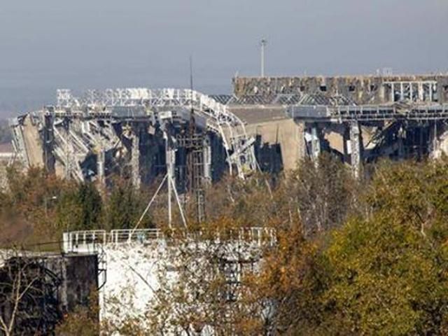 Терористи зазнали суттєвих втрат, штурмуючи Донецький аеропорт, — РНБО