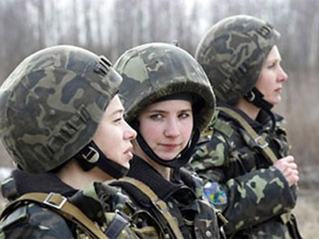 Генштабу предлагают создать женский батальон Генштабу предлагают создать женский батальон